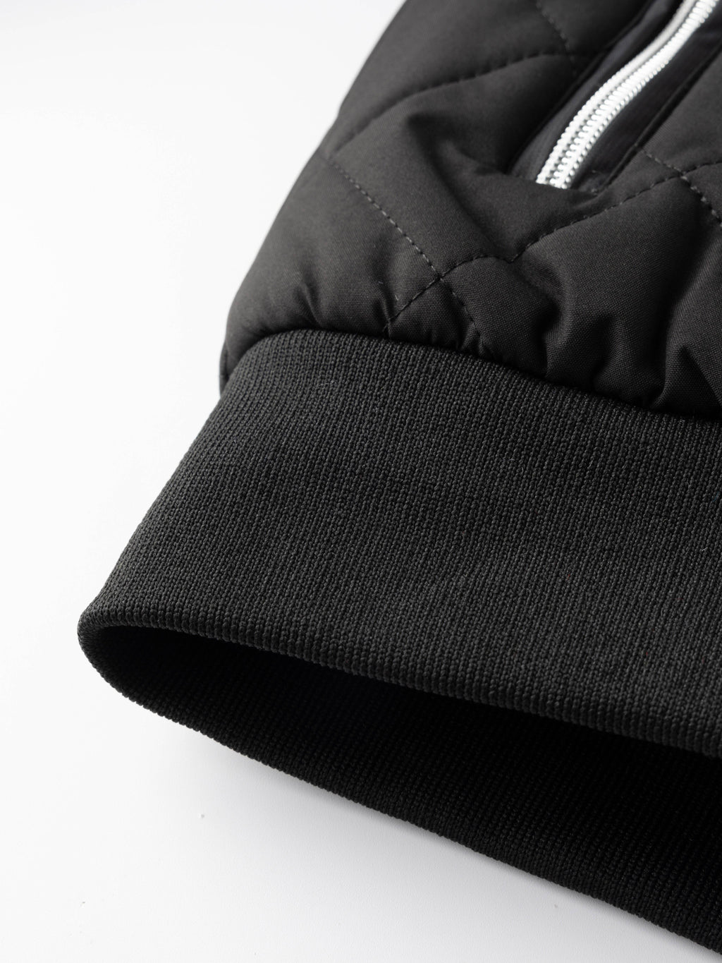 Men's Quilted Bomber Jacket – Warm Lined Puffer Jacket with Zip Pockets
