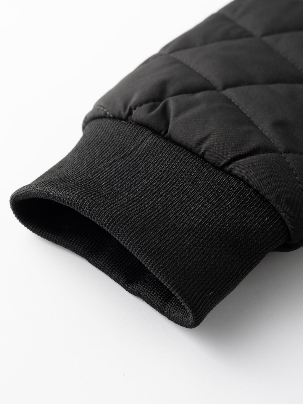 Men's Quilted Bomber Jacket – Warm Lined Puffer Jacket with Zip Pockets